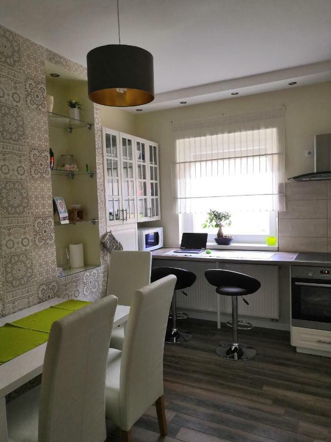 Ancsi Apartmant Кечкемет Экстерьер фото